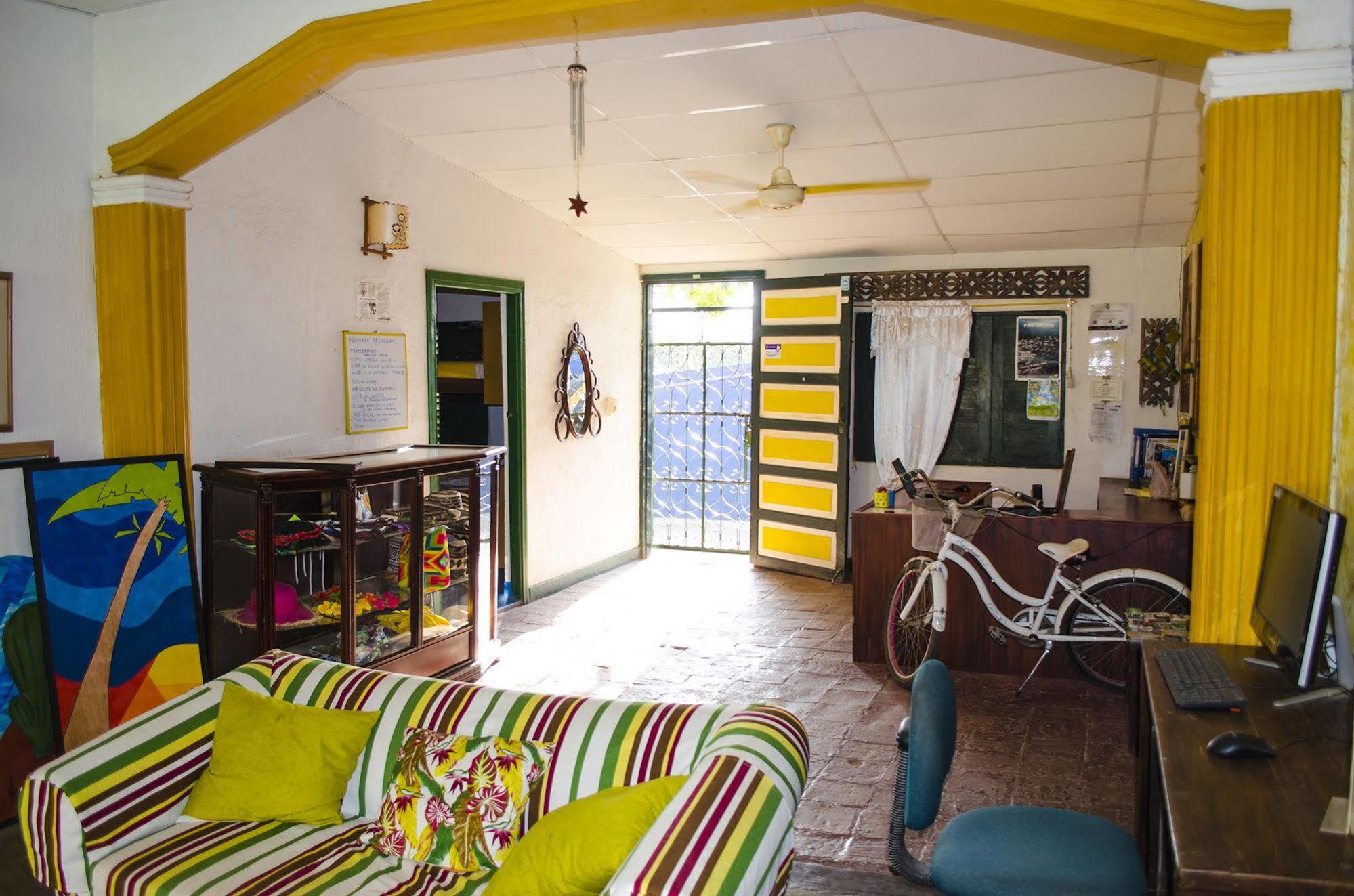 Hostel Villa Mary Taganga Exterior photo